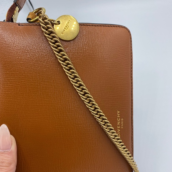 GIVENCHY 3 WAY Cross body in chestnut! - Picture 5 of 15